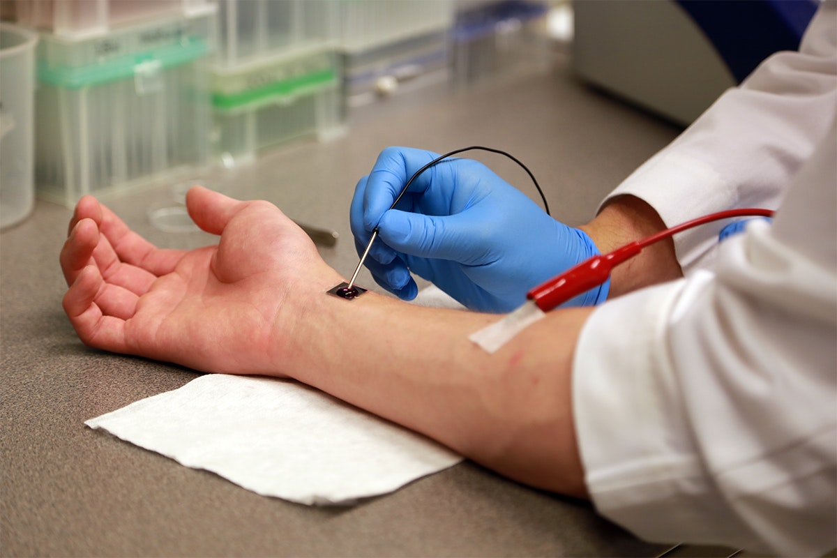 Remarkable TNT Nanochip Can Heal Injuries and Regrow Organs (w/Video